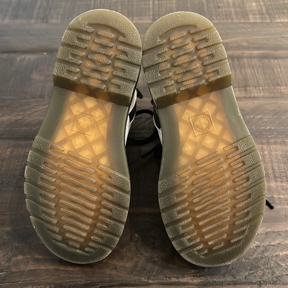 Dr. Martens 1460 Boots Junior - Picture 5 of 8